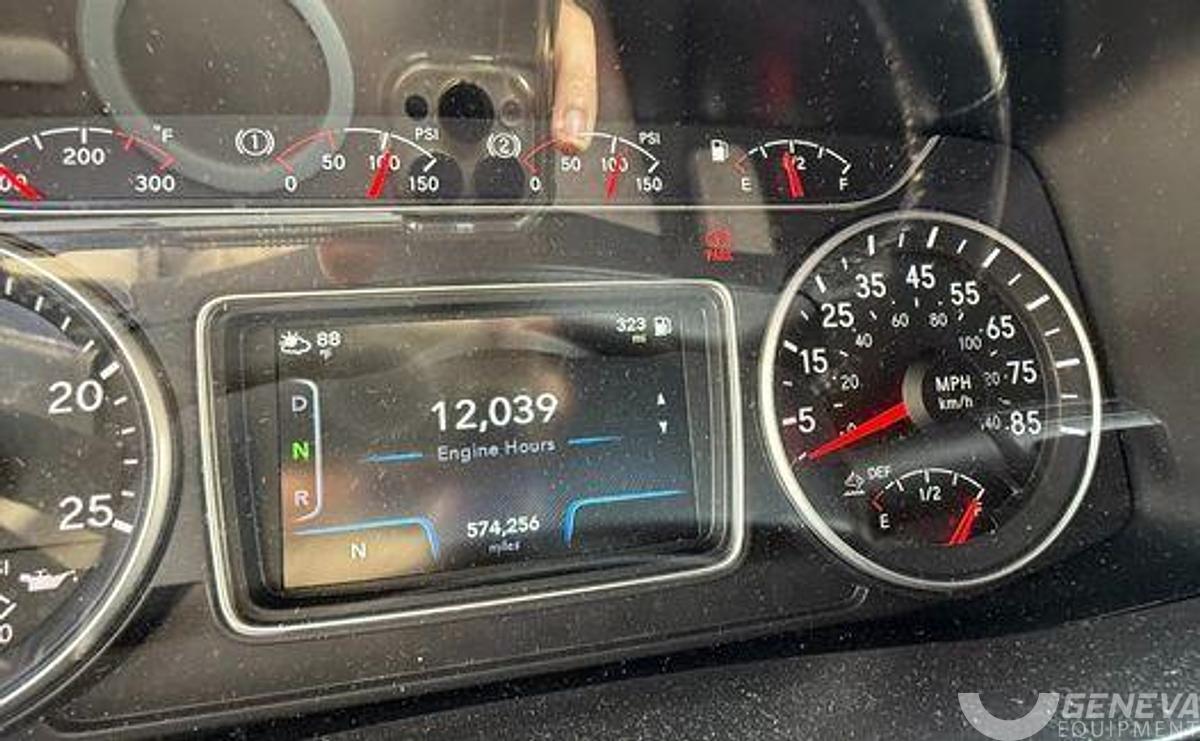 Used 2021 International LT625