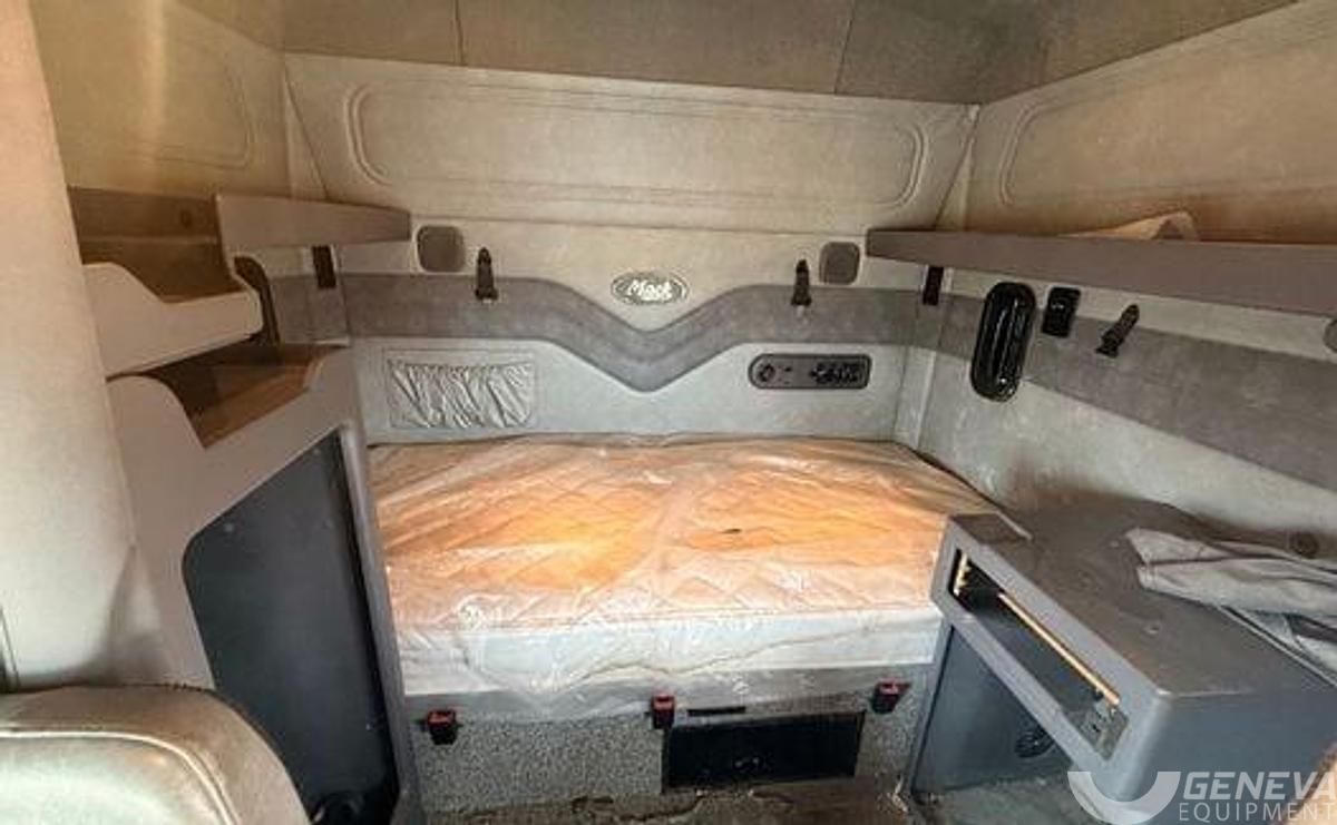 Used 2014 Mack Pinnacle CXU613 (TK1162)