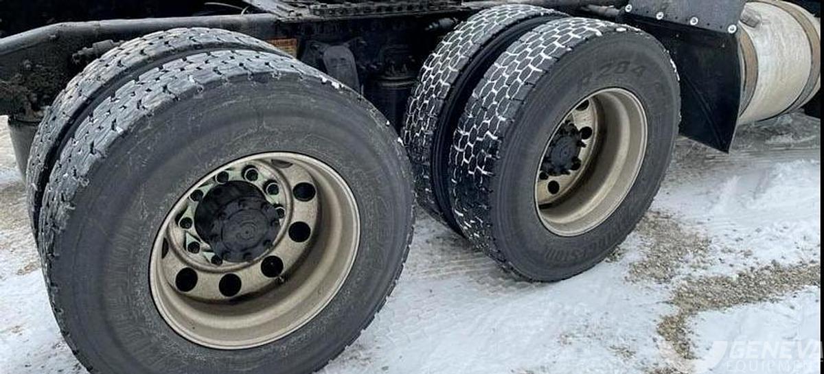 Used 2018 Freightliner Cascadia 113