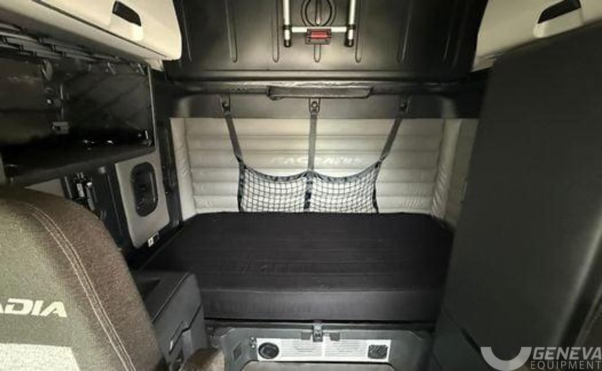 Used 2022 Freightliner Cascadia 126