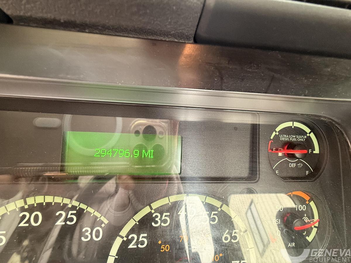 Used 2018 Freightliner Cascadia 113