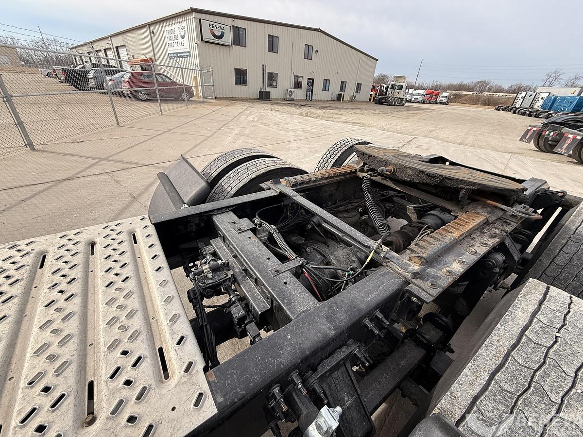 Used 2016 Mack CHU613