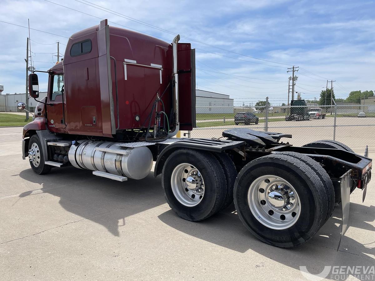 Used 2013 Mack CXU613