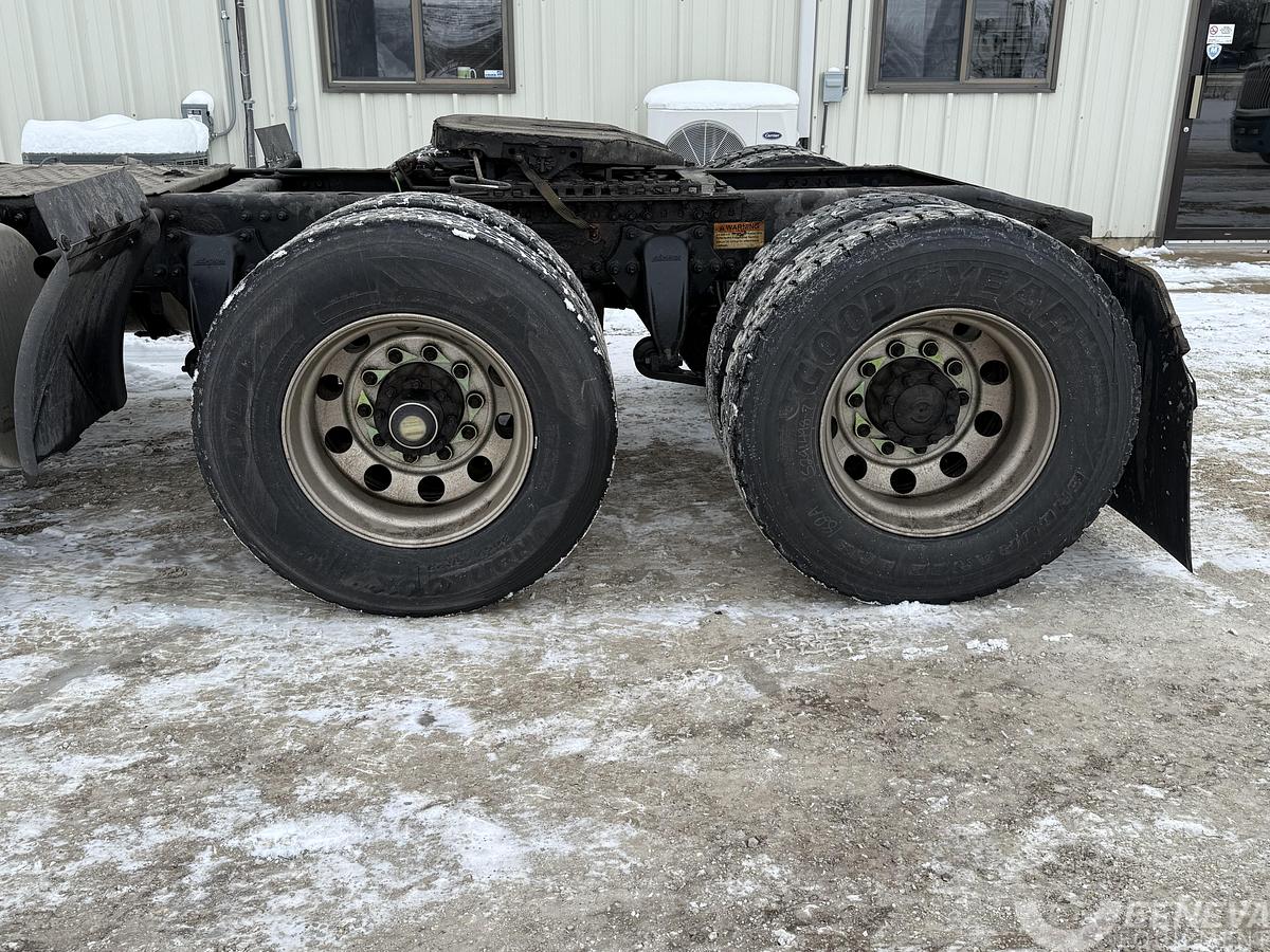 Used 2018 Freightliner Cascadia 113