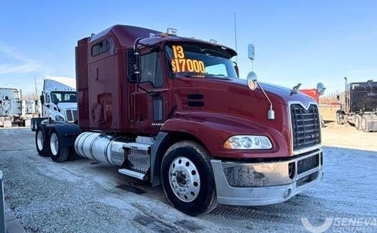 Used 2013 Mack CXU613