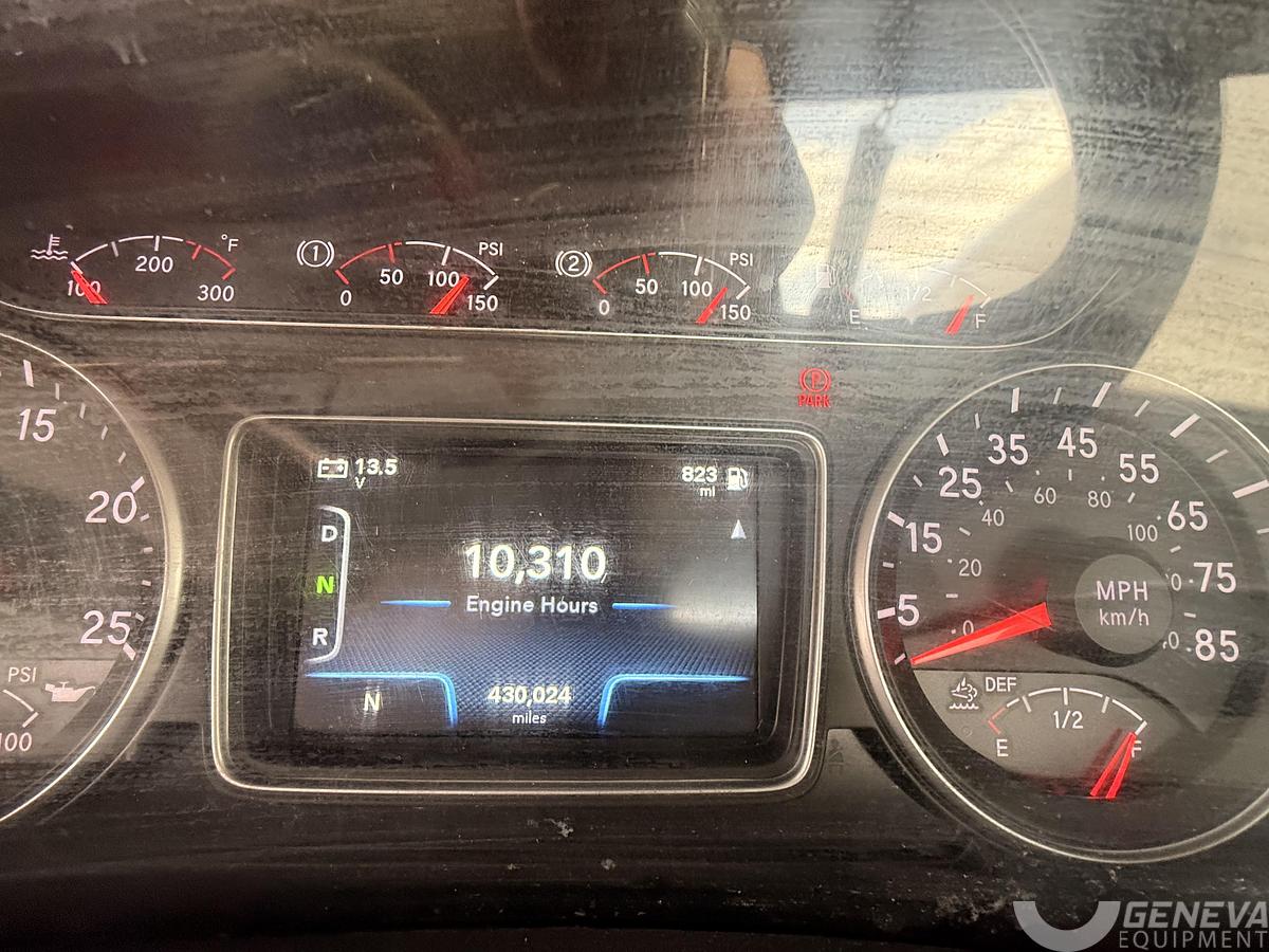Used 2019 International LT625