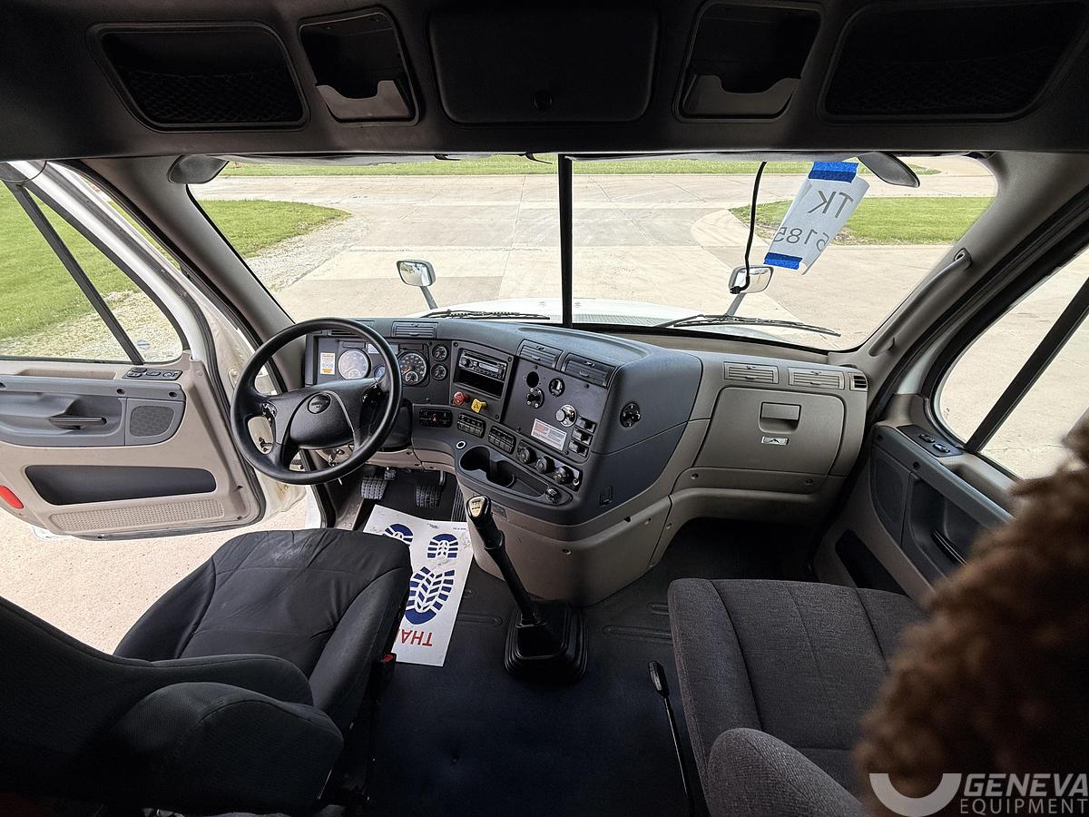 Used 2014 Freightliner Cascadia 125