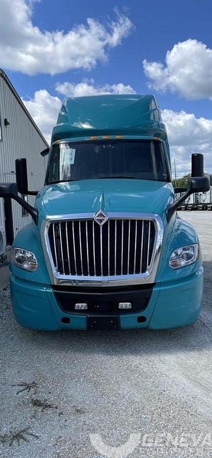 Used 2023 International LT625