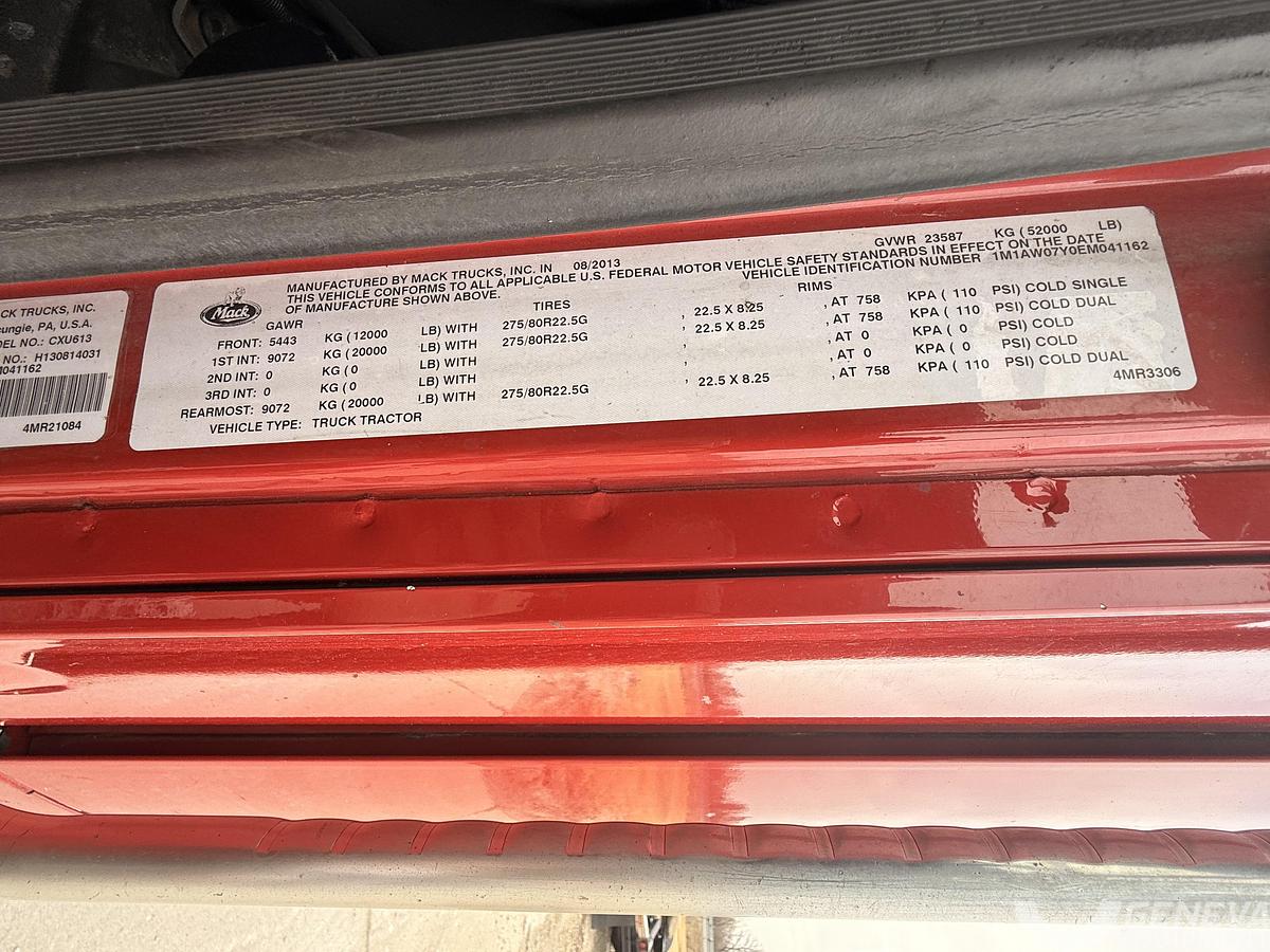 Used 2014 Mack Pinnacle CXU613