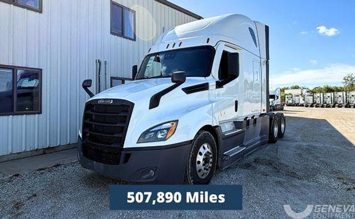 Used 2021 Freightliner Cascadia 126