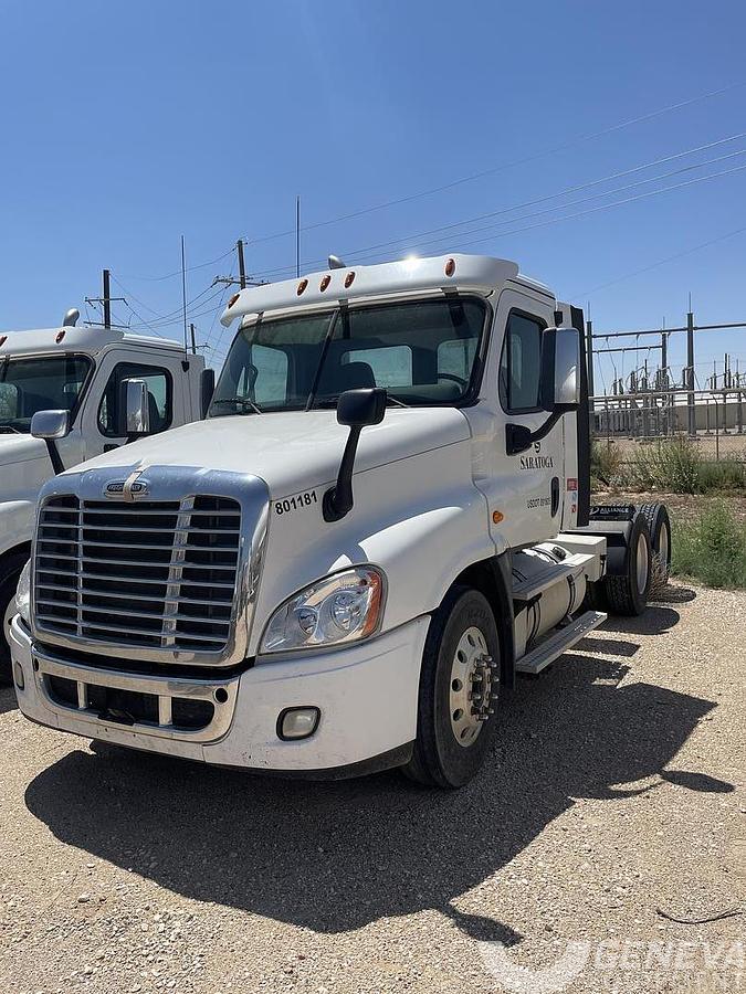 Used 2015 Freightliner Cascadia 125