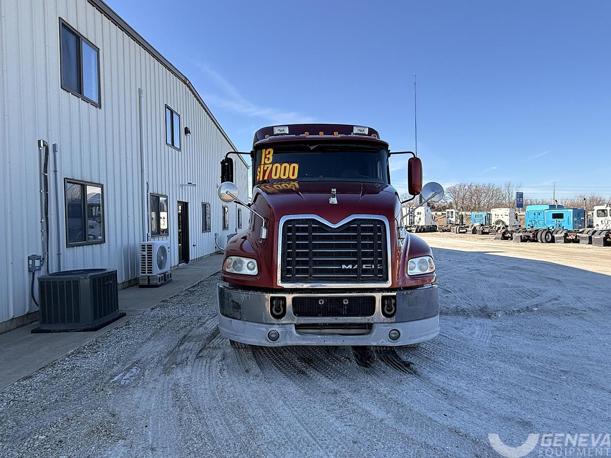 Used 2013 Mack CXU613