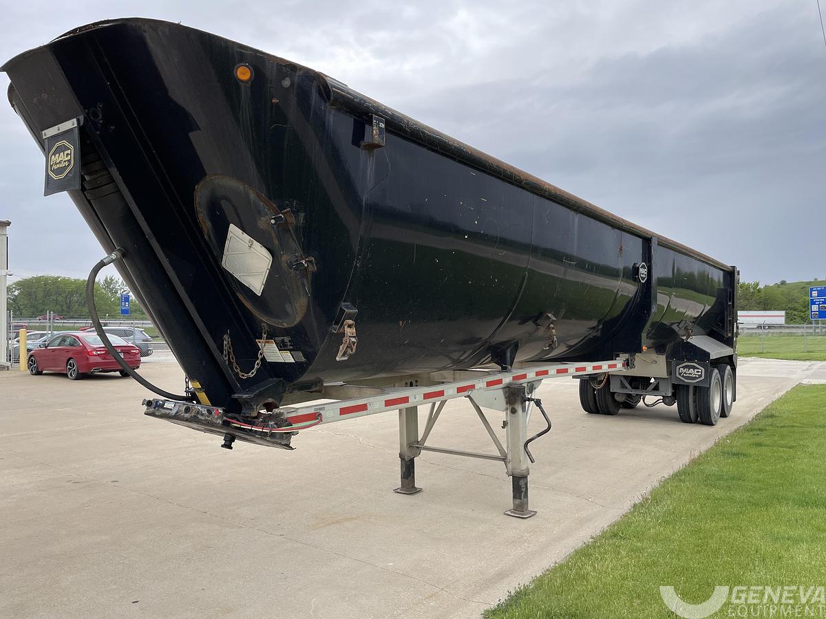 Used 2016 MAC Trailer