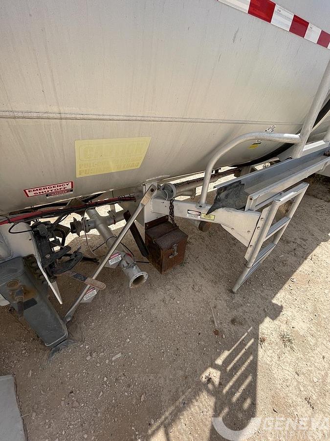 Used 2013 Polar Crude Oil Tanker Trailer