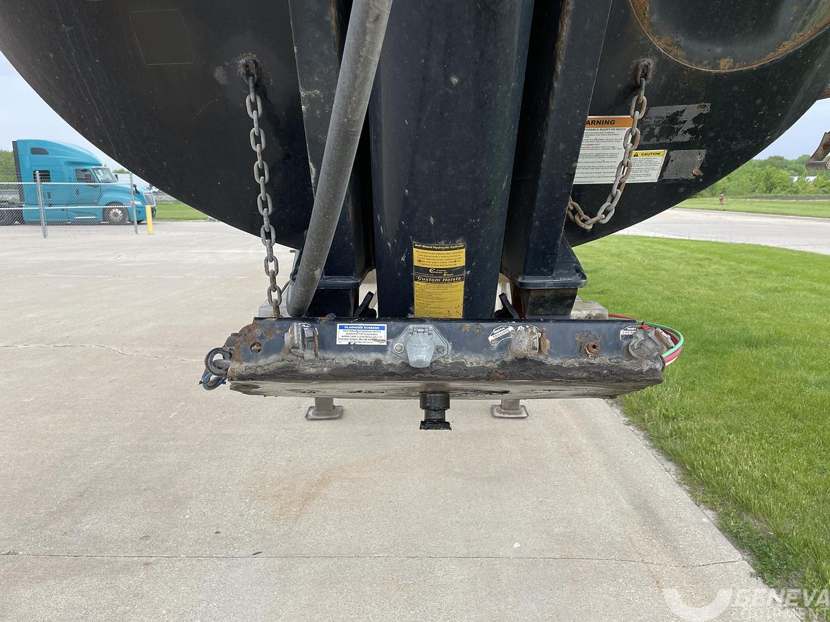 Used 2016 MAC Trailer