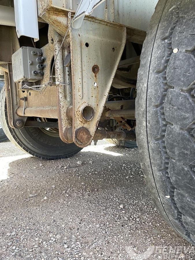 Used 1992 Fruehauf Fuel Trailer