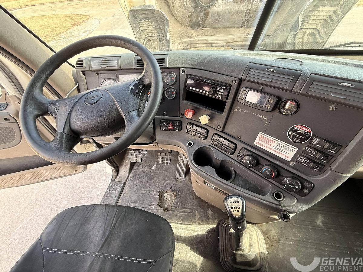Used 2014 Freightliner Cascadia