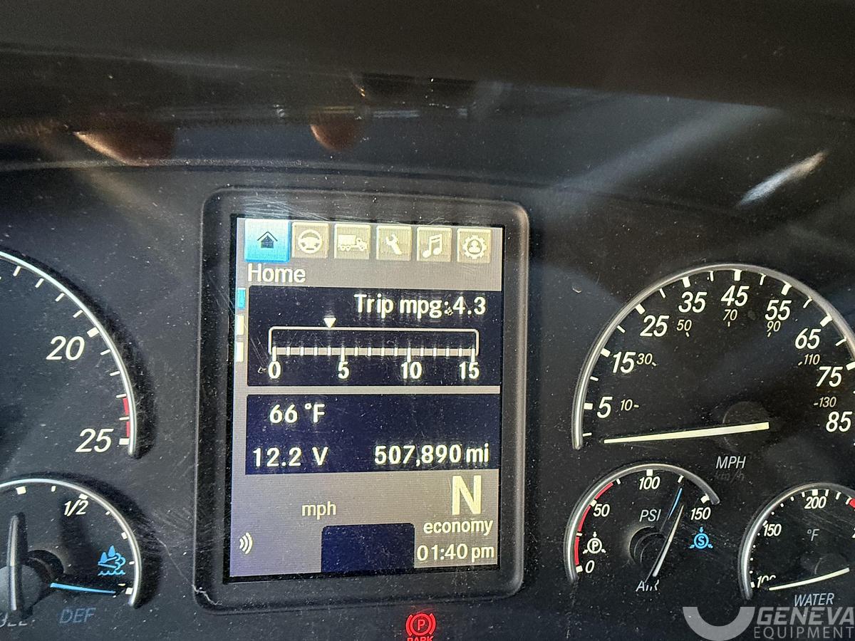 Used 2021 Freightliner Cascadia 126