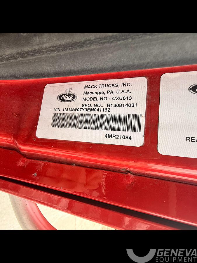 Used 2014 Mack Pinnacle CXU613