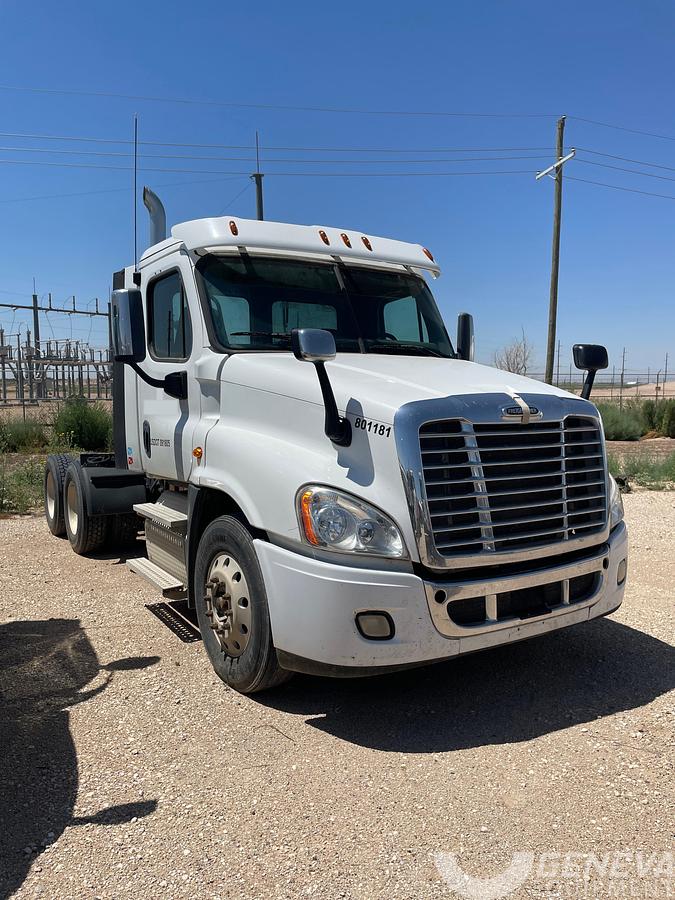Used 2015 Freightliner Cascadia 125