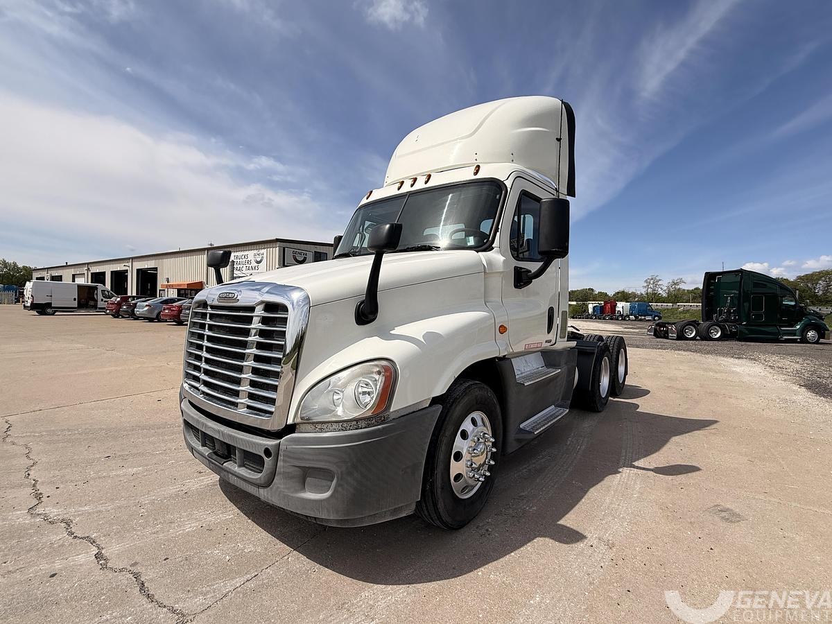 Used 2015 Freightliner Cascadia 125