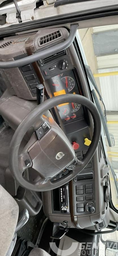 Used 2017 Volvo VNM200