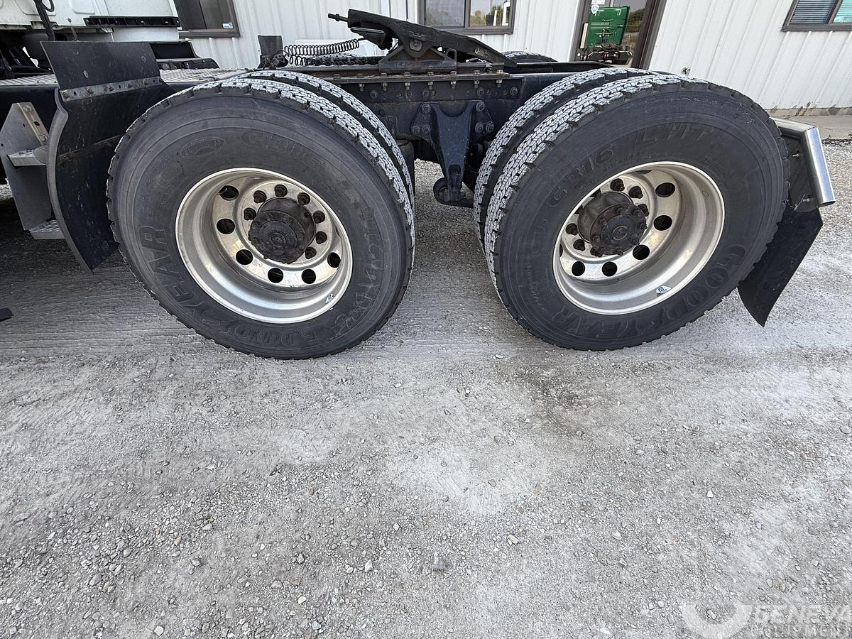 Used 2021 International LT625
