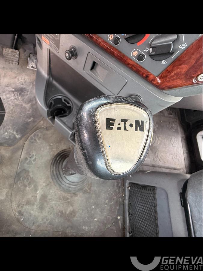 Used 2016 Mack Pinnacle CXU613