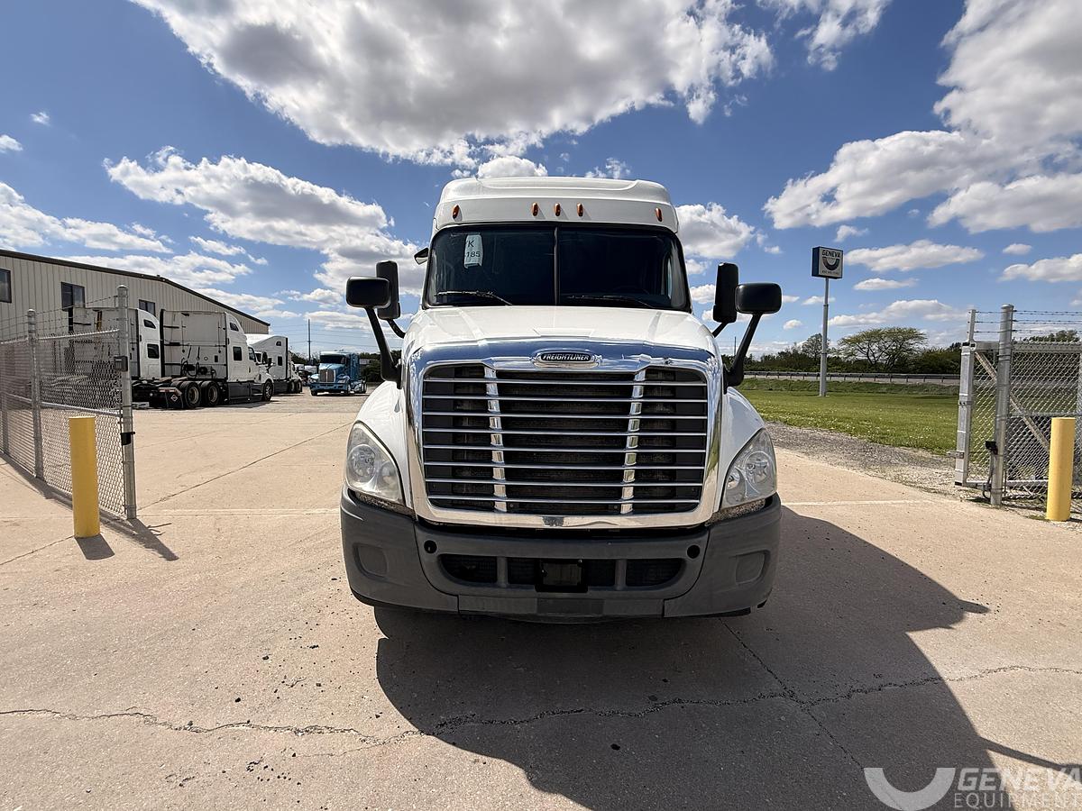 Used 2014 Freightliner Cascadia 125