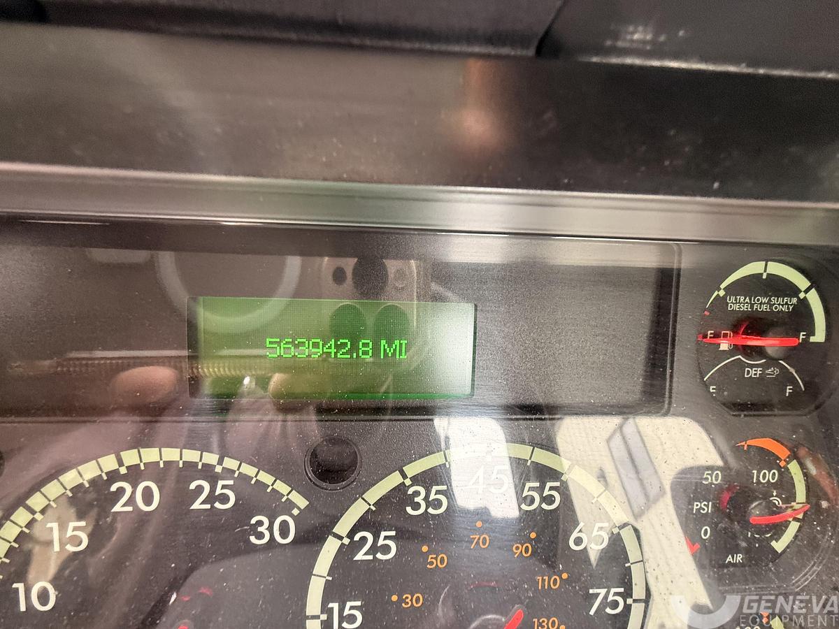 Used 2018 Freightliner Cascadia 113
