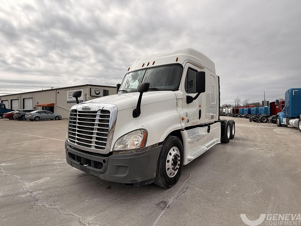 Used 2014 Freightliner Cascadia