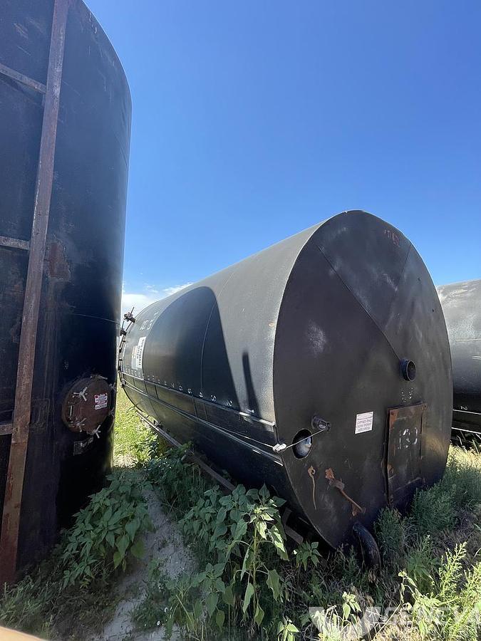 Used Upright Tank (139X)