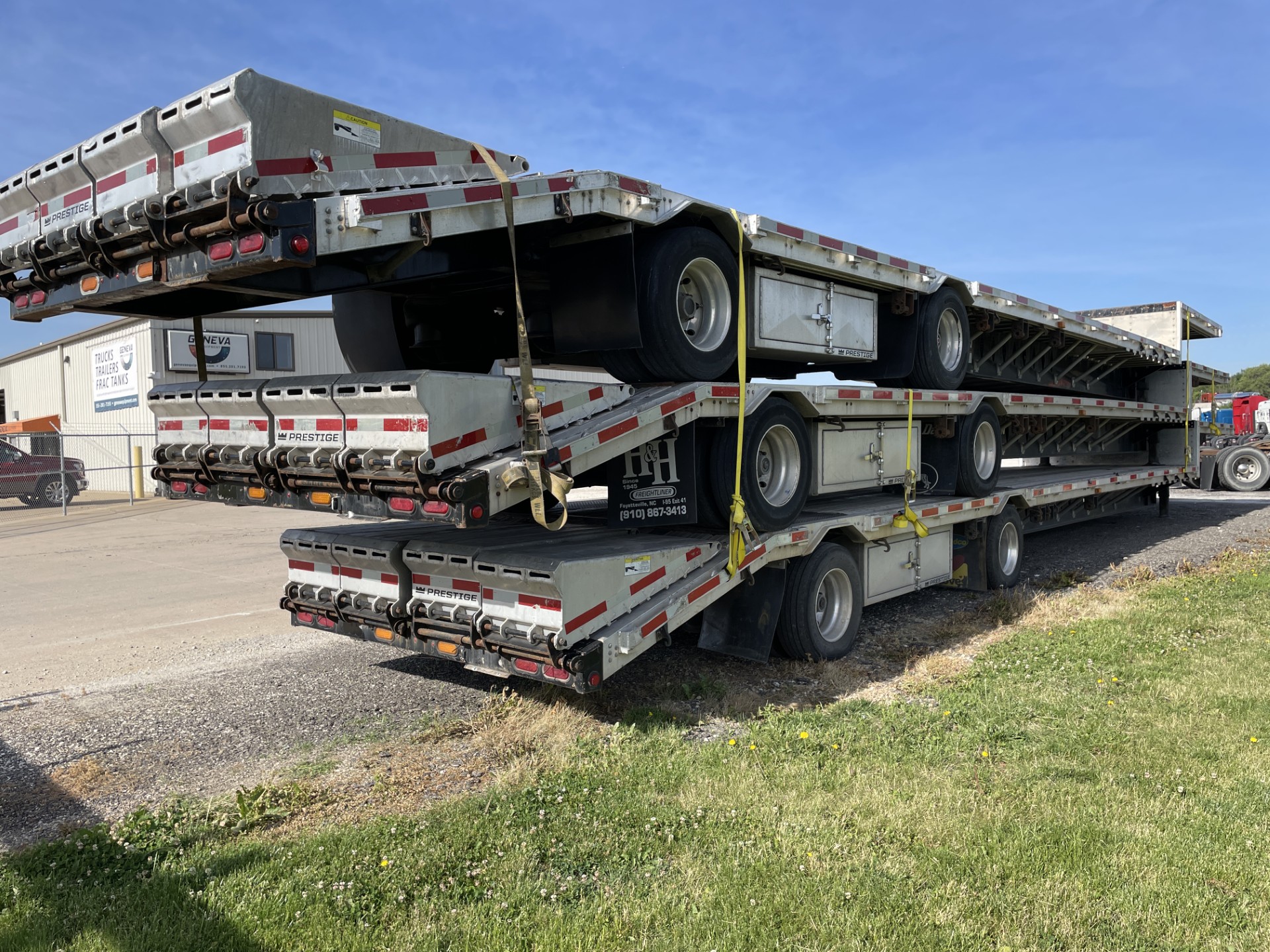 Used 2019 Prestige Trailers Renown Combo Flatbed Drop Deck