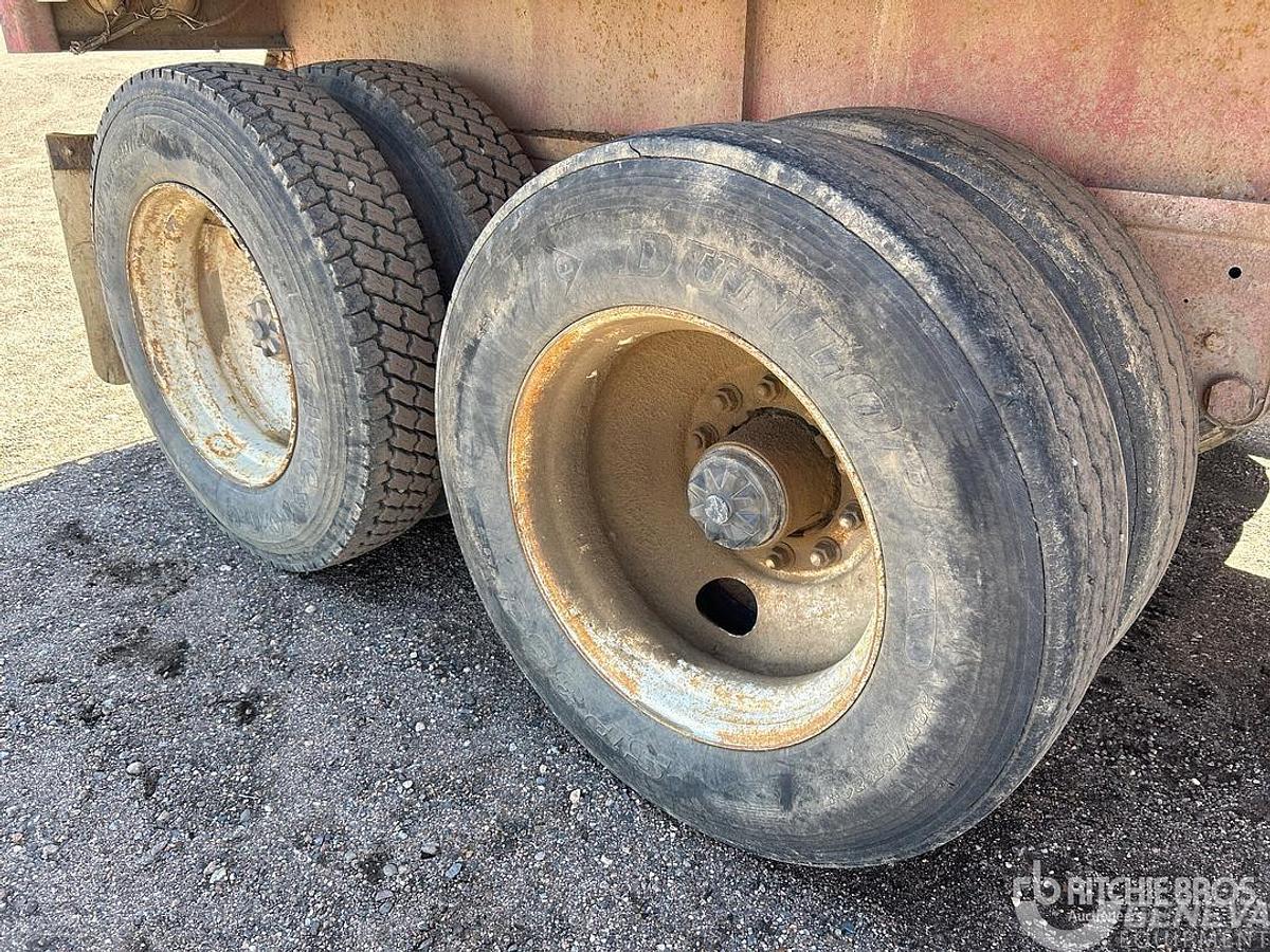 Used 1992 Fruehauf  Flatbed Trailer