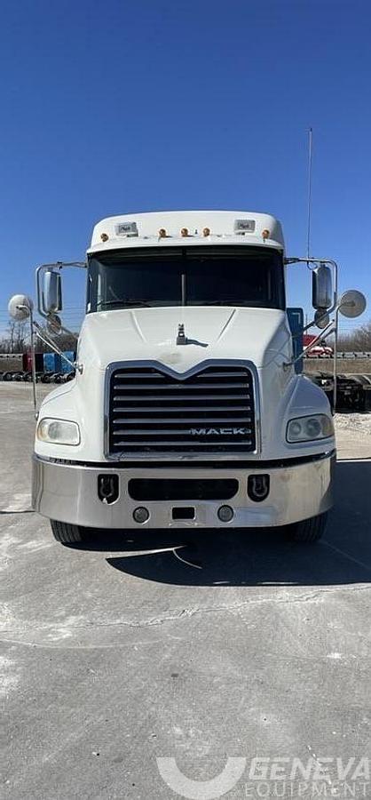 Used 2017 Mack CXU613