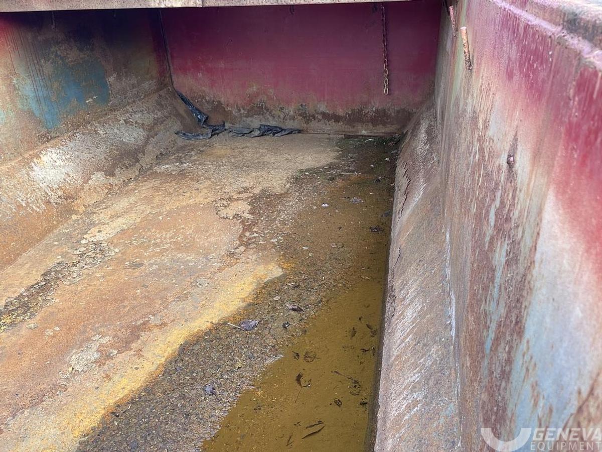 Used Rolling Lid Sealed Container (#BT31)