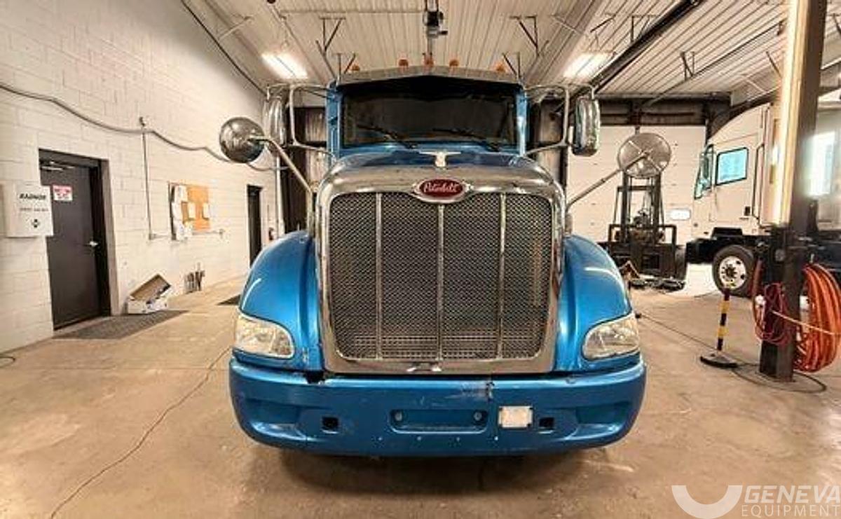 Used 2015 Peterbilt 384