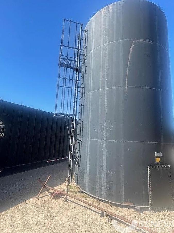 Used Upright Tank (VT11)