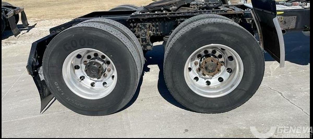 Used 2017 Mack CXU613