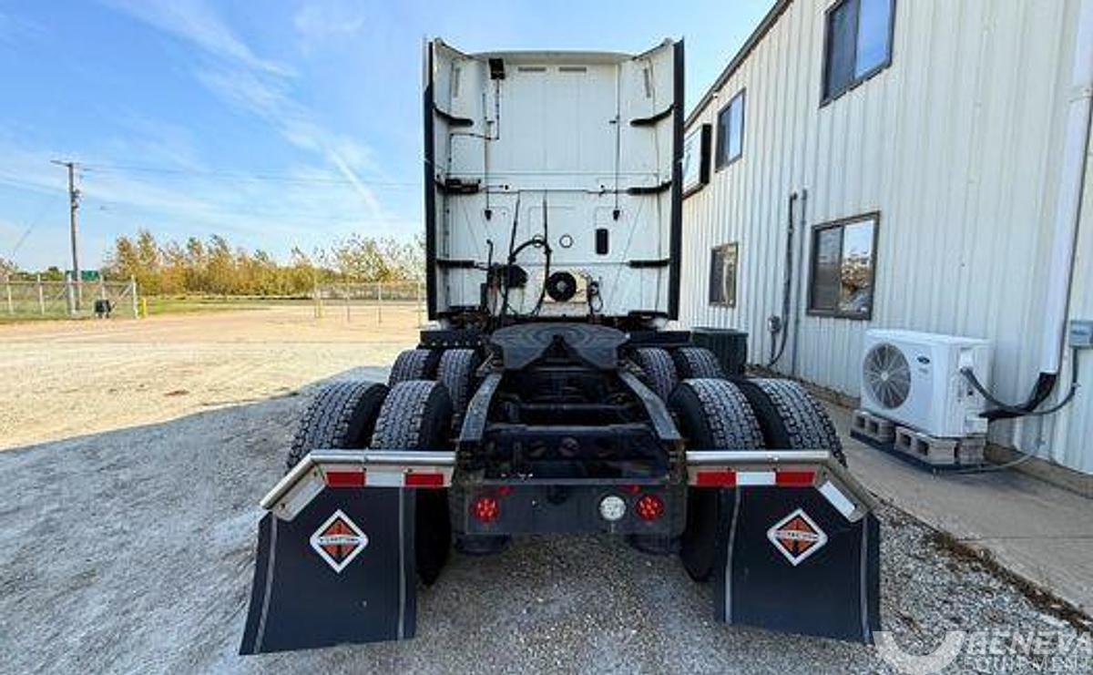 Used 2021 International LT625