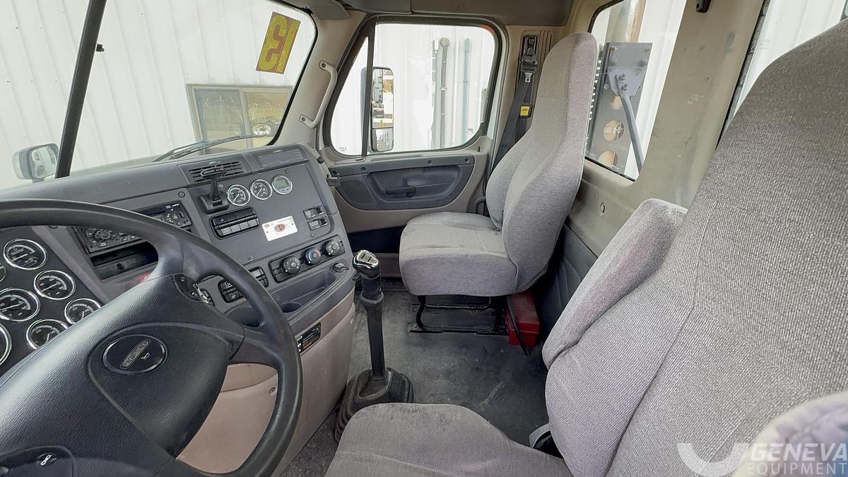 Used 2013 Freightliner Cascadia 125