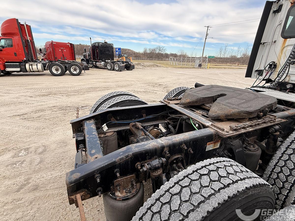 Used 2018 Freightliner Cascadia 113