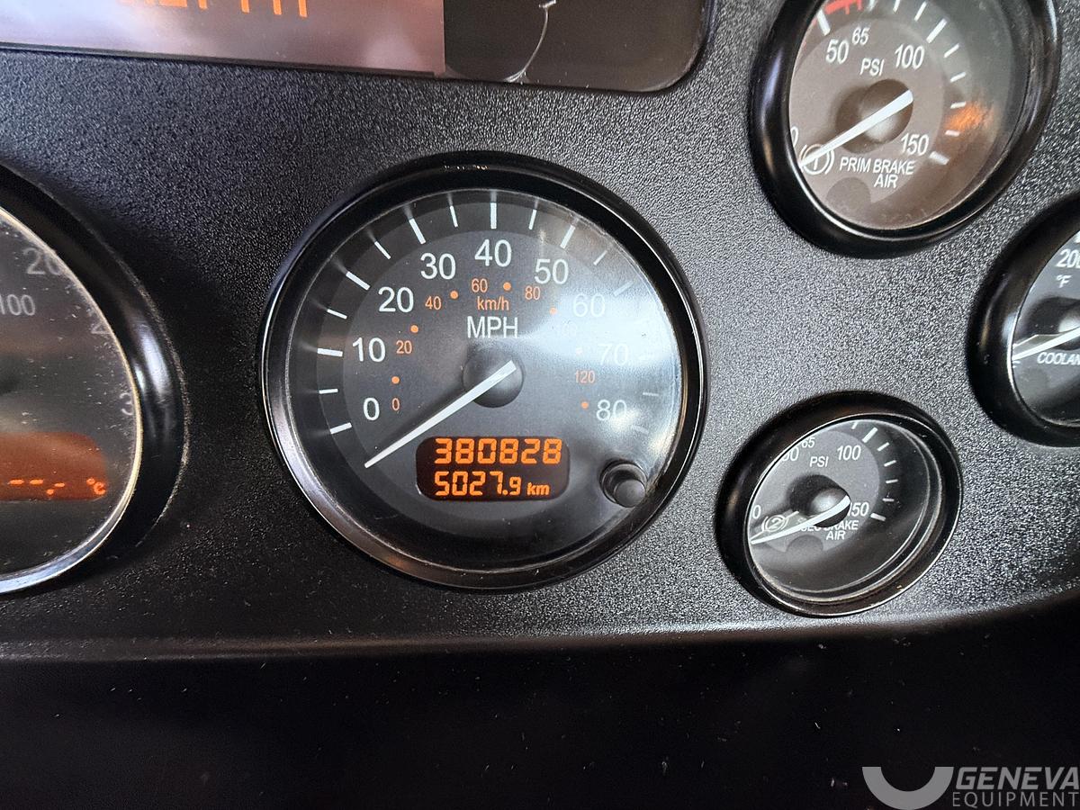 Used 2015 Peterbilt 348
