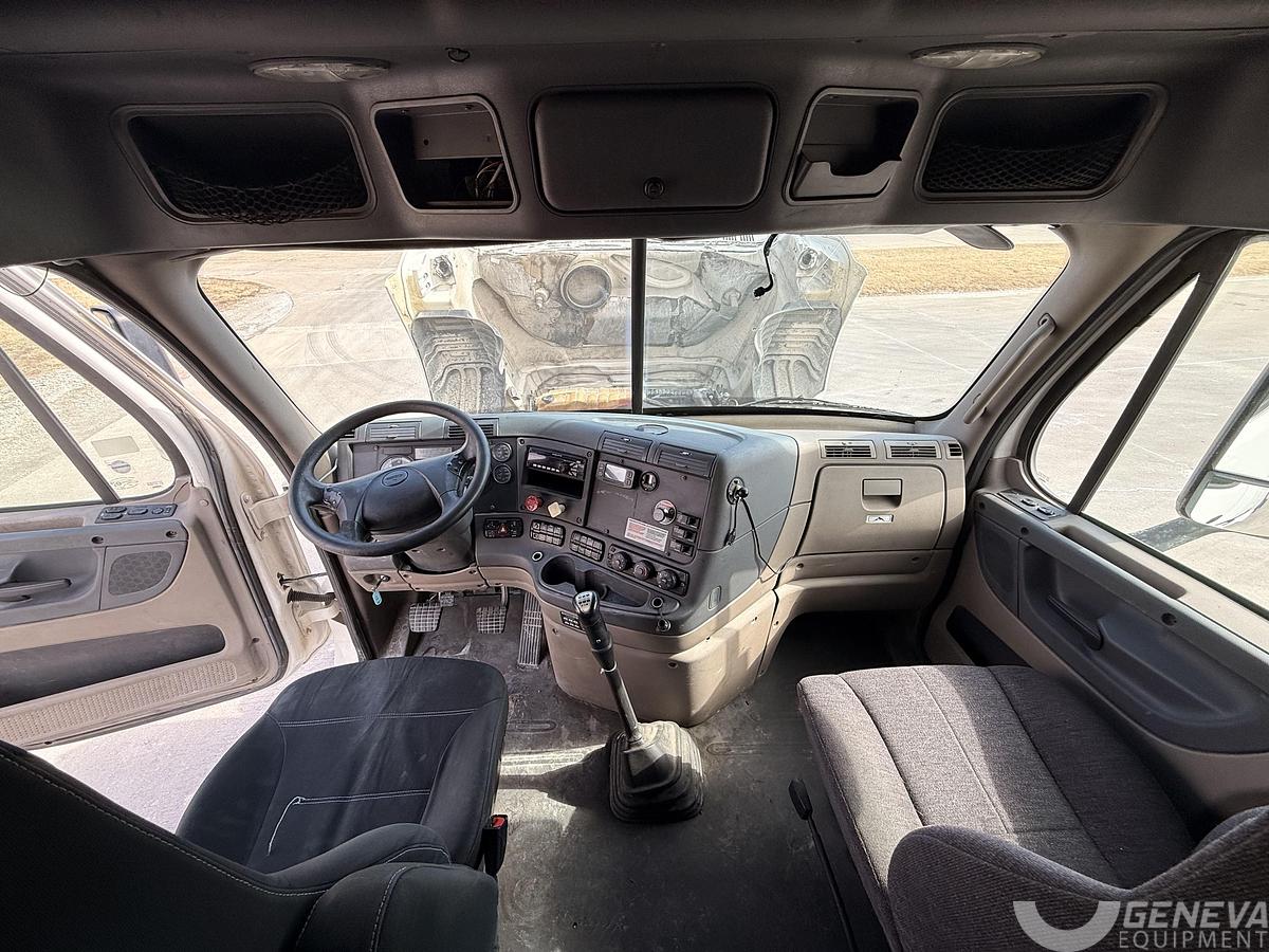 Used 2014 Freightliner Cascadia