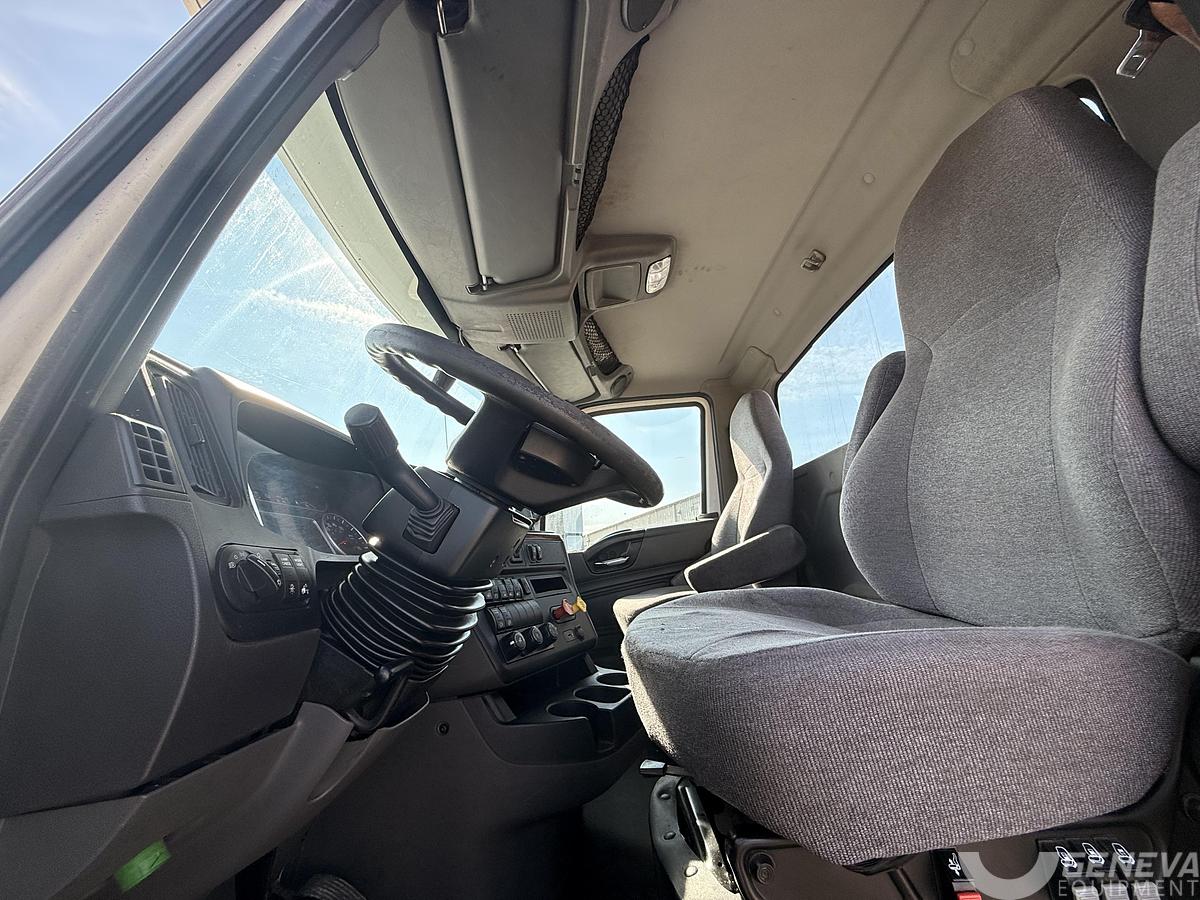 Used 2019 International LT625