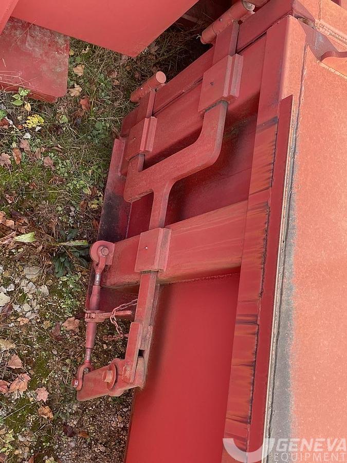 Used Rolling Lid Sealed Container (#BT29)