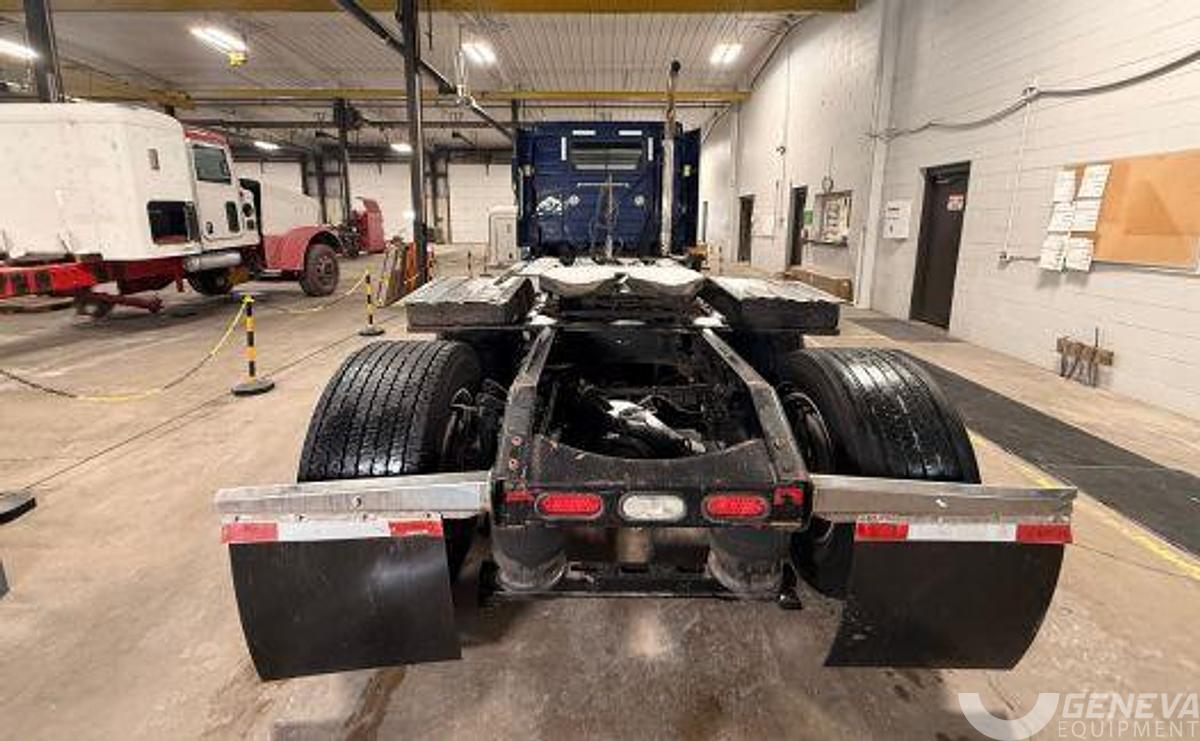 Used 2013 Volvo VNL64T300