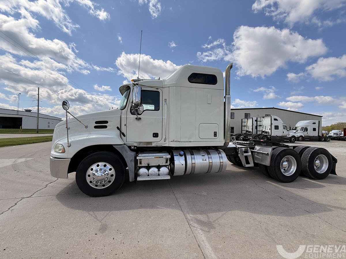 Used 2017 Mack CXU613