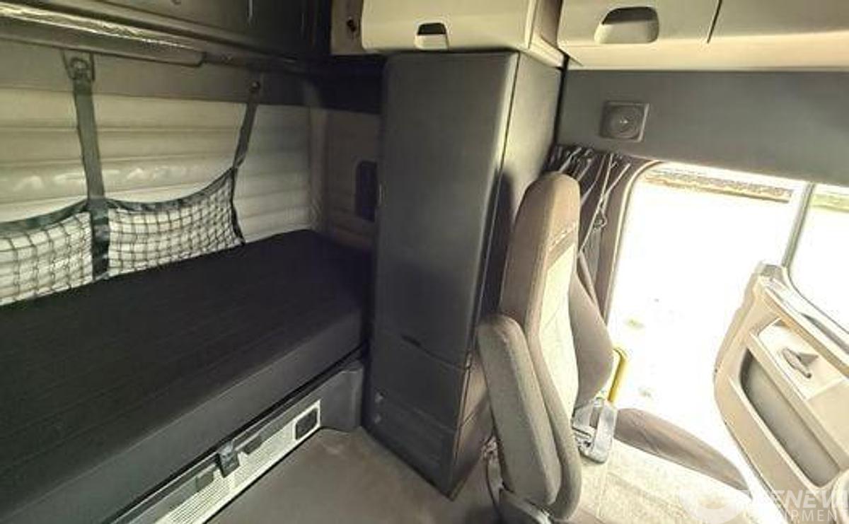 Used 2022 Freightliner Cascadia 126