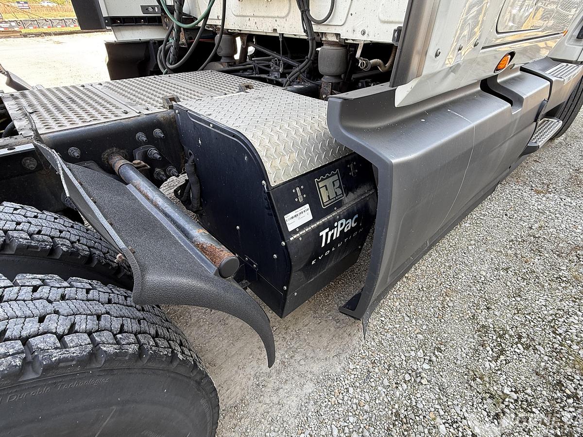 Used 2021 International LT625